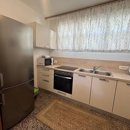 Apartment Omiska Split Bagian luar foto