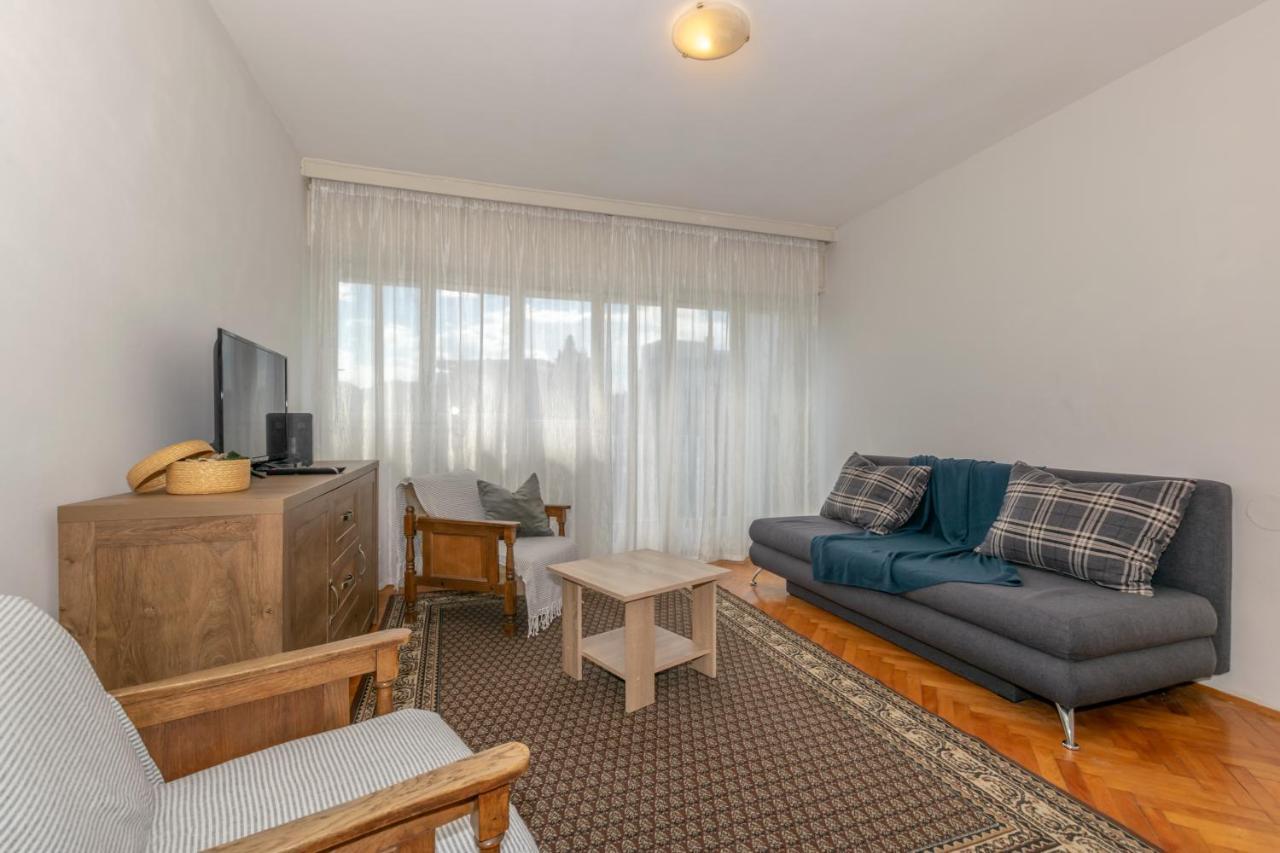 Apartment Omiska Split Bagian luar foto