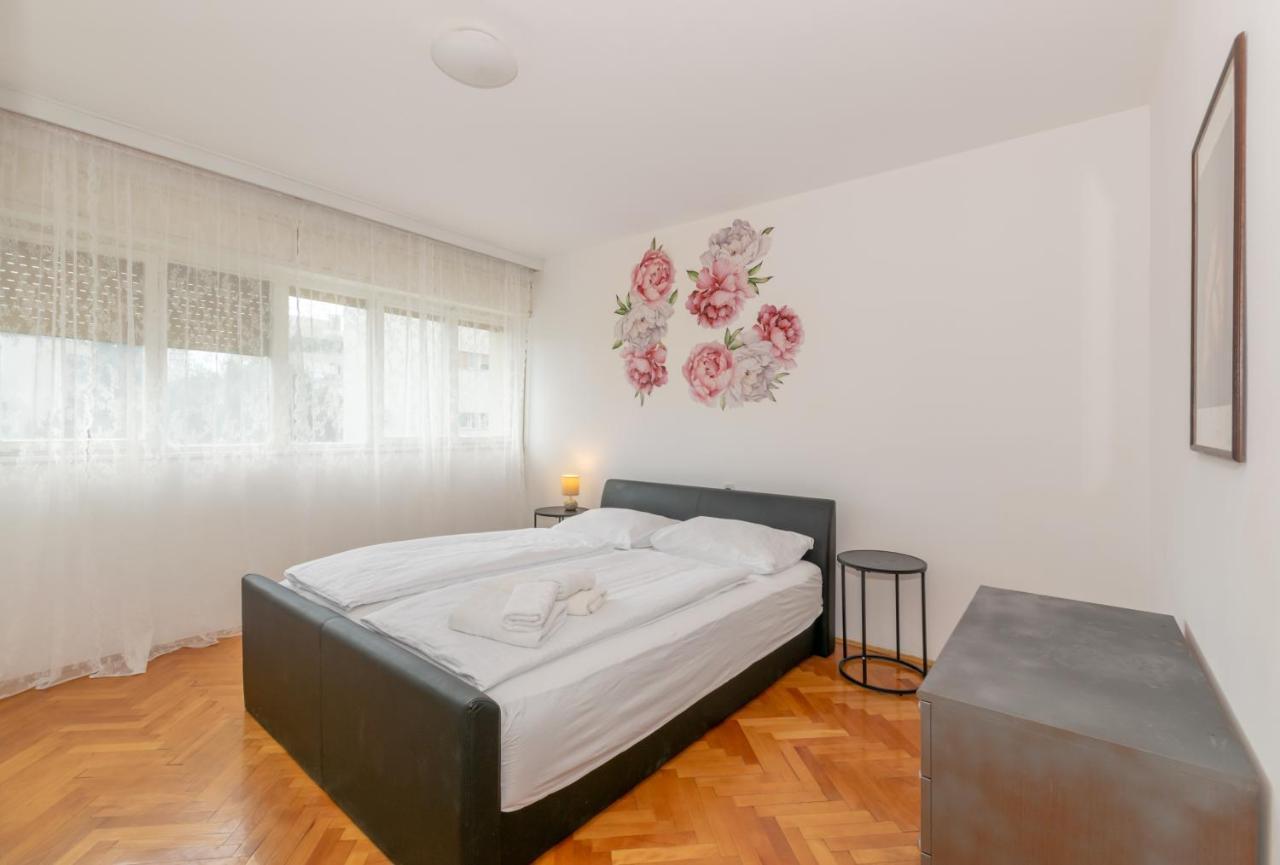 Apartment Omiska Split Bagian luar foto