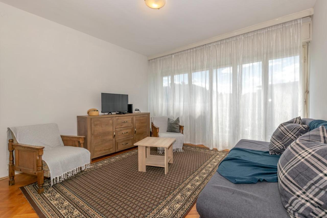 Apartment Omiska Split Bagian luar foto