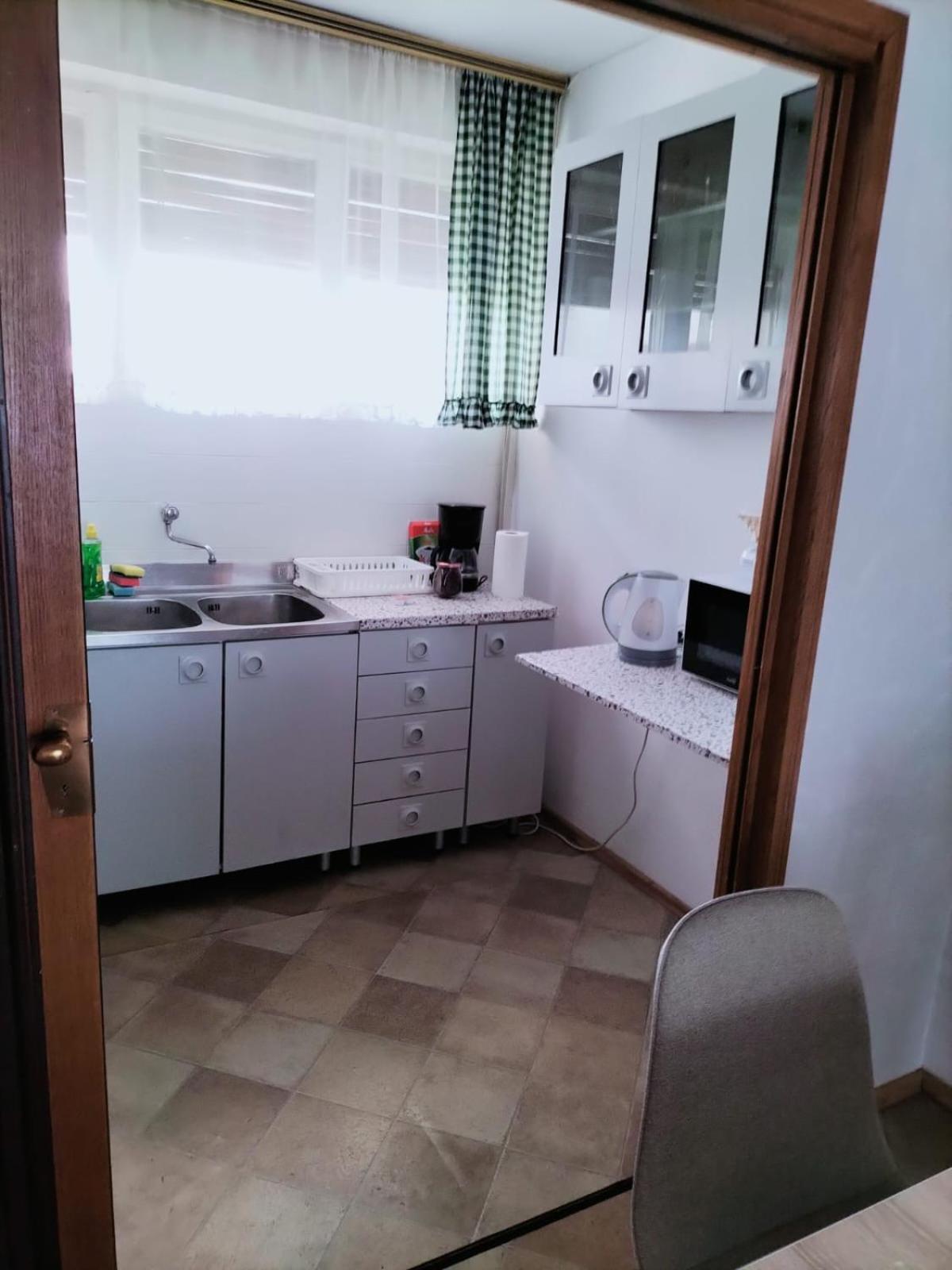 Apartment Omiska Split Bagian luar foto