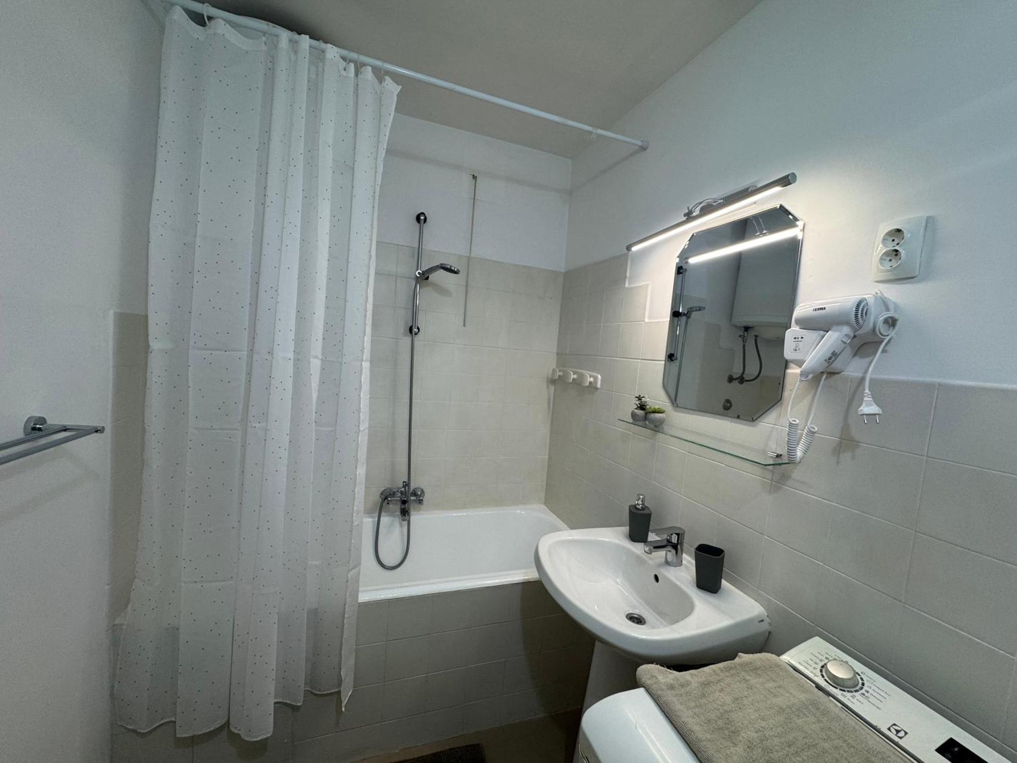 Apartment Omiska Split Bagian luar foto