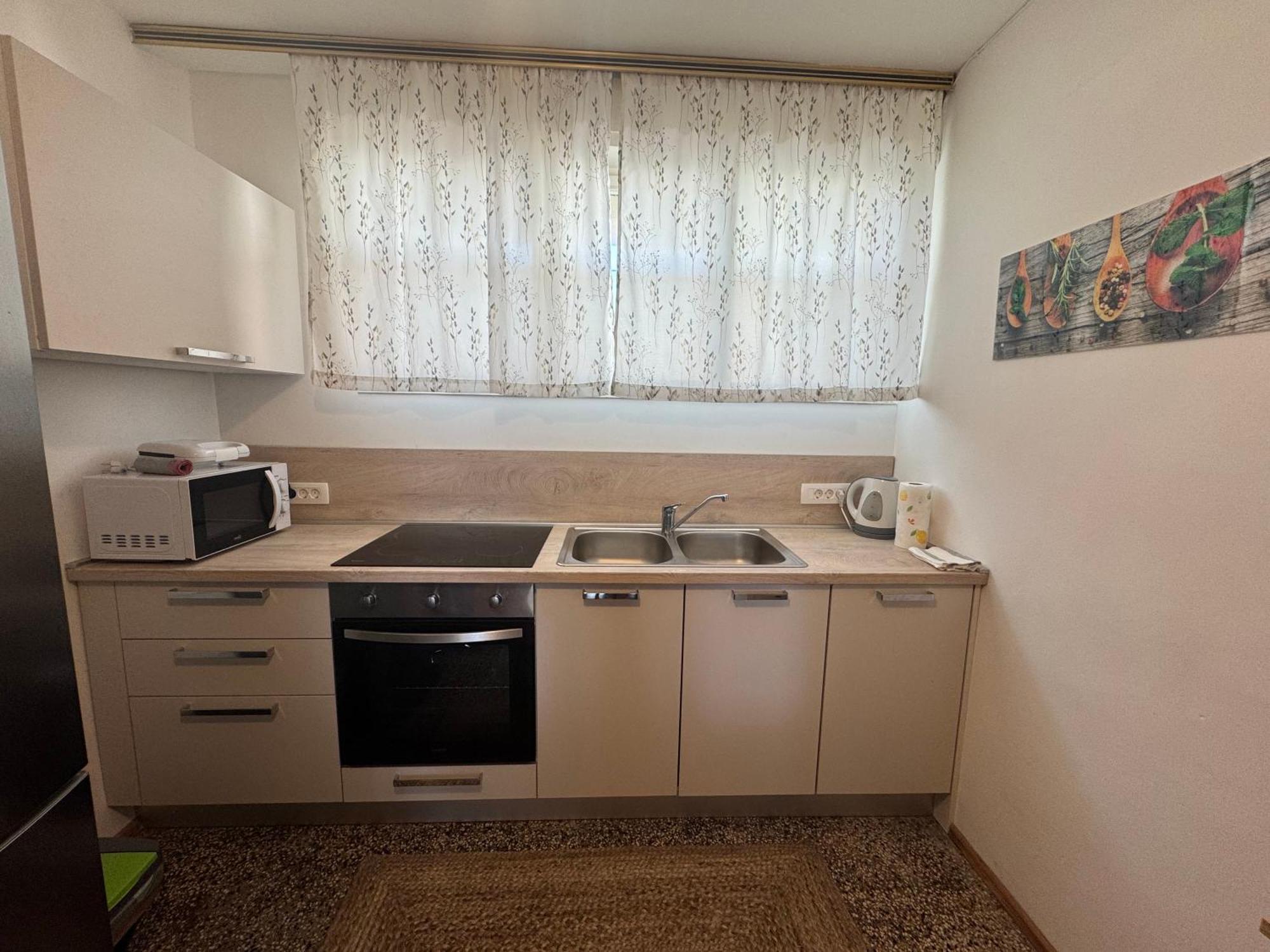 Apartment Omiska Split Bagian luar foto